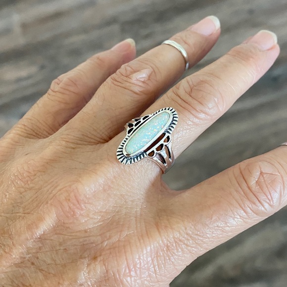 😍TOP SELLER😍 Silver Etched White Lab Opal Ring, Statement Ring, Silver Rings - Picture 6 of 8